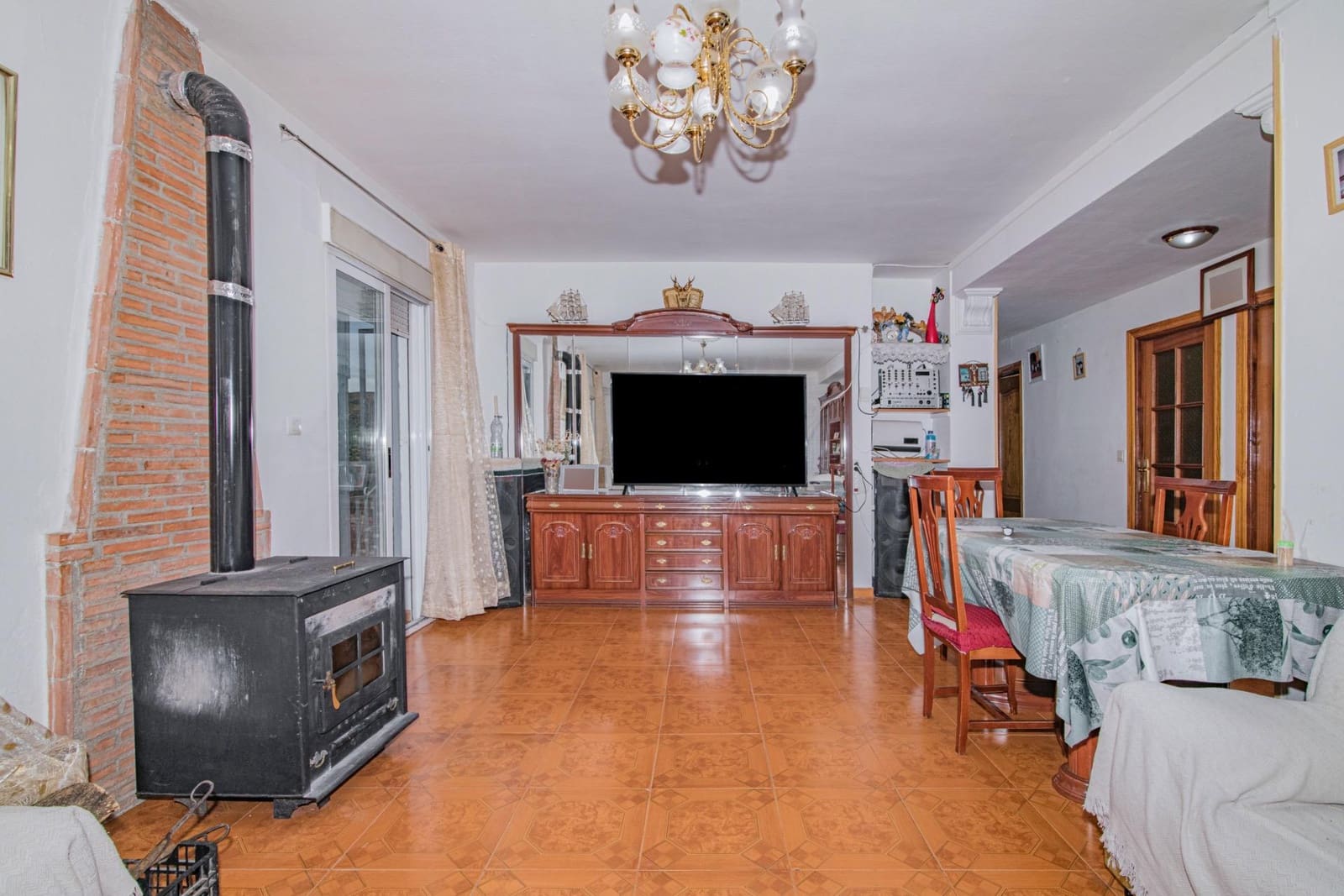 5 chambre Villa/Maison Mitoyenne à vendre à Deifontes avec garage - 99 900 € (Ref: 8688045)