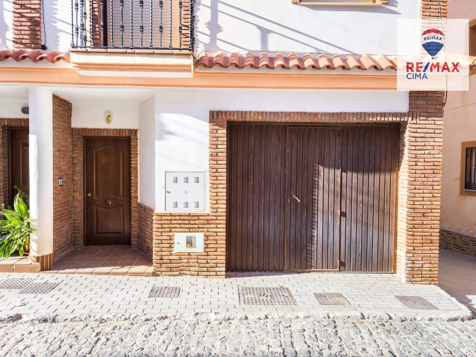 3 chambre Villa/Maison Mitoyenne à vendre à Zujar avec garage - 130 000 € (Ref: 8709877)