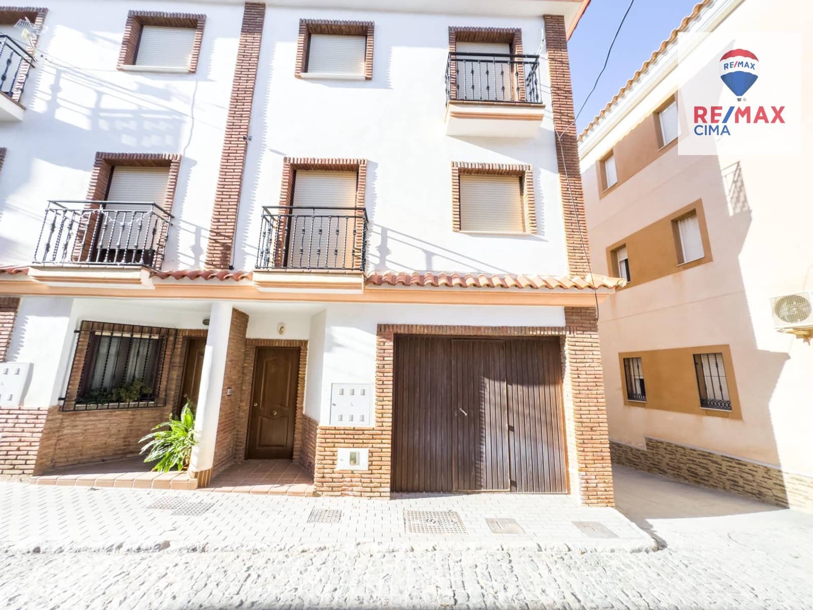 3 chambre Villa/Maison Mitoyenne à vendre à Zujar avec garage - 130 000 € (Ref: 8709877)