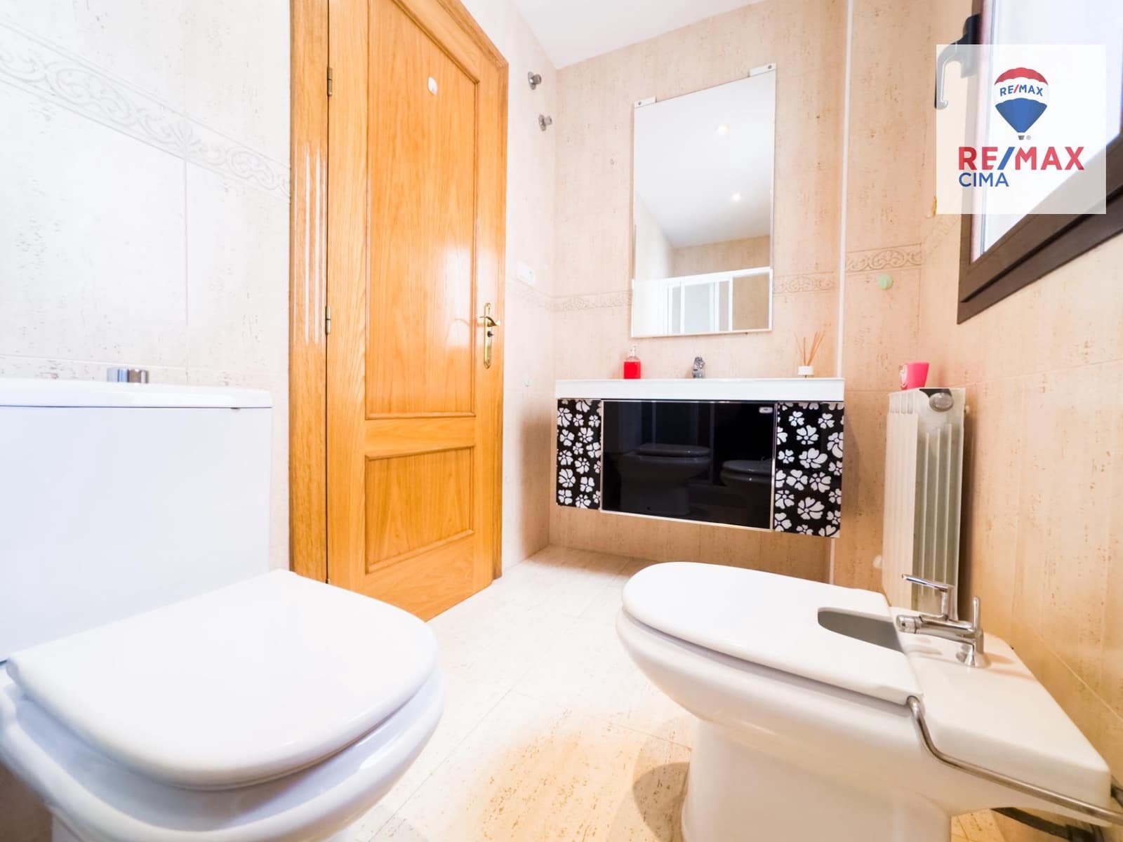 3 chambre Villa/Maison Mitoyenne à vendre à Zujar avec garage - 130 000 € (Ref: 8709877)