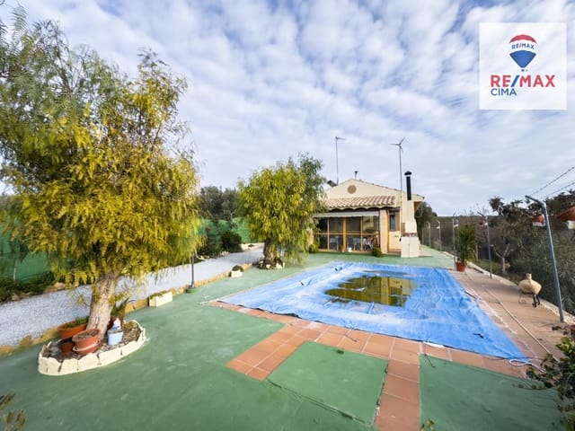 2 slaapkamer Finca/Landhuis te koop in Pozo Alcón met zwembad garage - € 132.000 (Ref: 8743662)