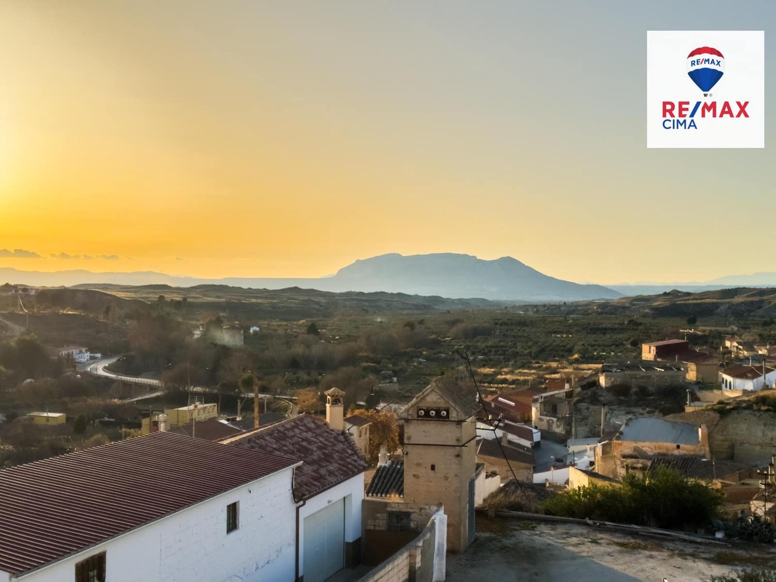 5 sypialnia Dom na sprzedaż w Cullar - 87 000 € (Ref: 8752458)