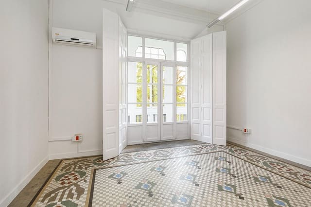 7 soverom Leilighet til salgs i Centro - Sagrario, Granada by - € 850 000 (Ref: 8827926)