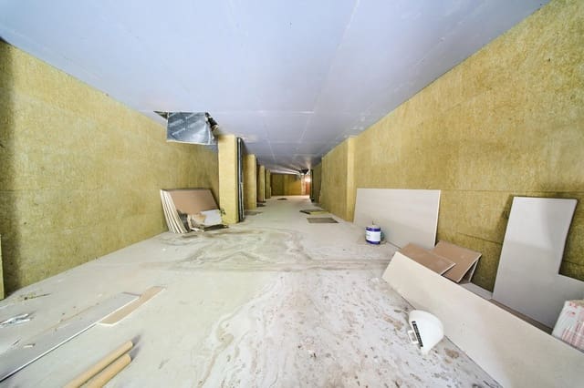 Commercieel te huur in Camino de Ronda - Rosaleda, Granada stad - € 2.250 (Ref: 8836561)