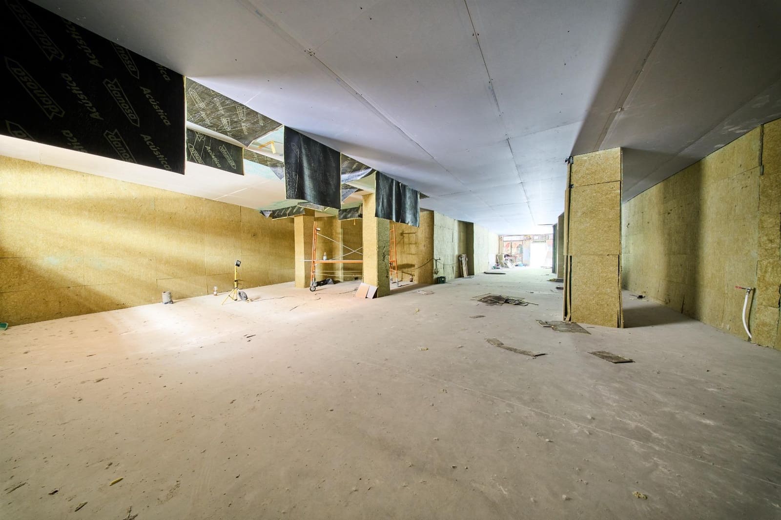 Erhverv til leje i Granada by - € 2.250 (Ref: 8836561)