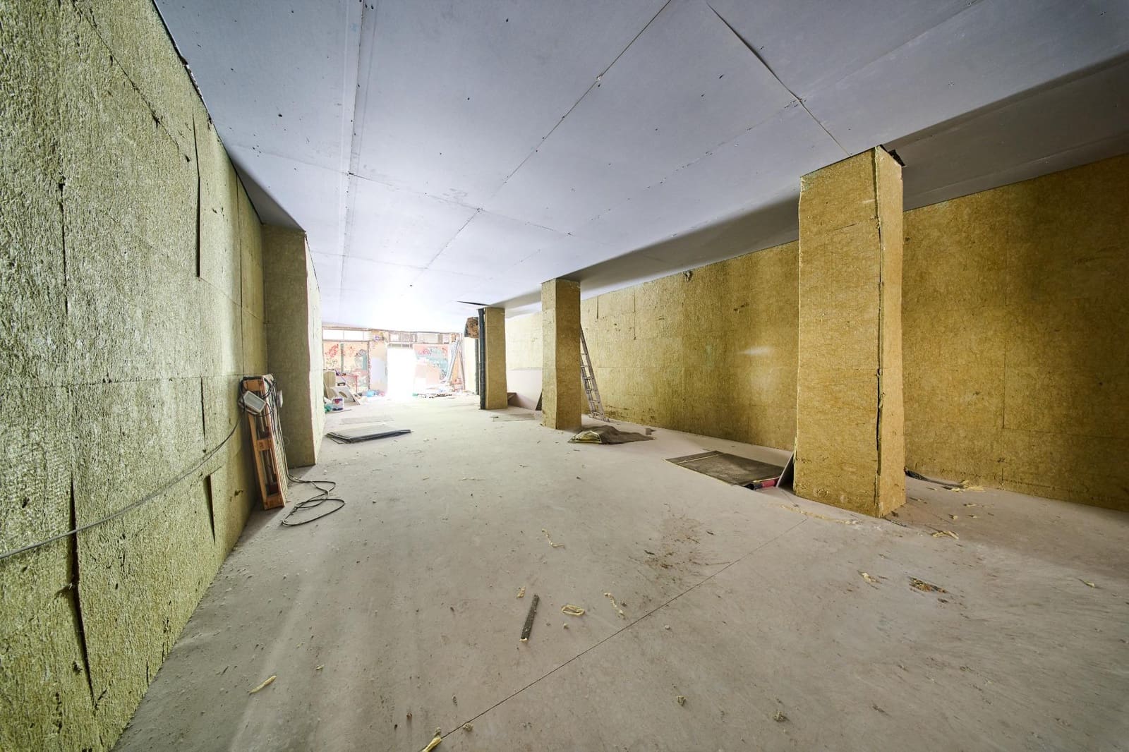 Erhverv til leje i Granada by - € 2.250 (Ref: 8836561)