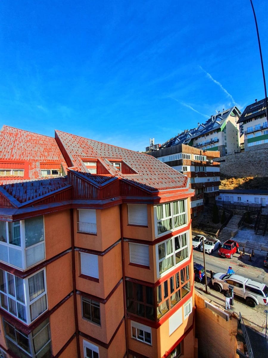 2 bedroom Apartment for sale in Sierra Nevada with pool garage - € 179,900 (Ref: 8839147)