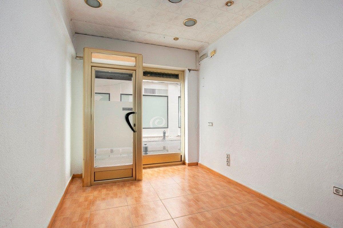 Commercial for rent in Granada city - € 300 (Ref: 8847539)