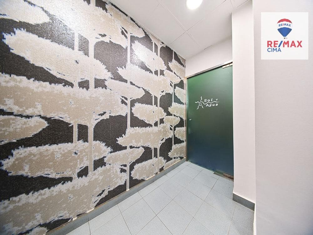 Kommersiell till salu i Granada stad - 550 000 € (Ref: 8851644)