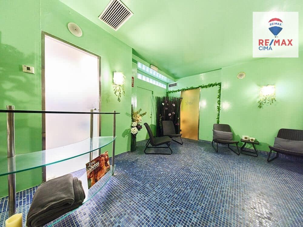 Kommersiell till salu i Granada stad - 550 000 € (Ref: 8851644)