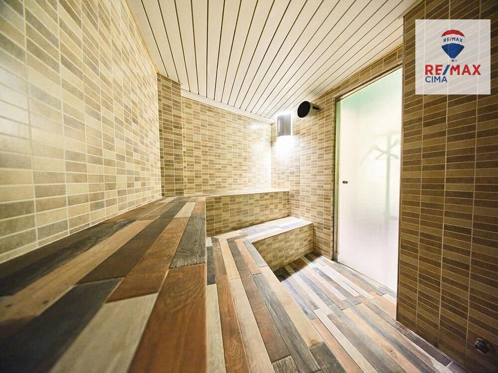 Commercial for sale in Granada city - € 550,000 (Ref: 8851644)