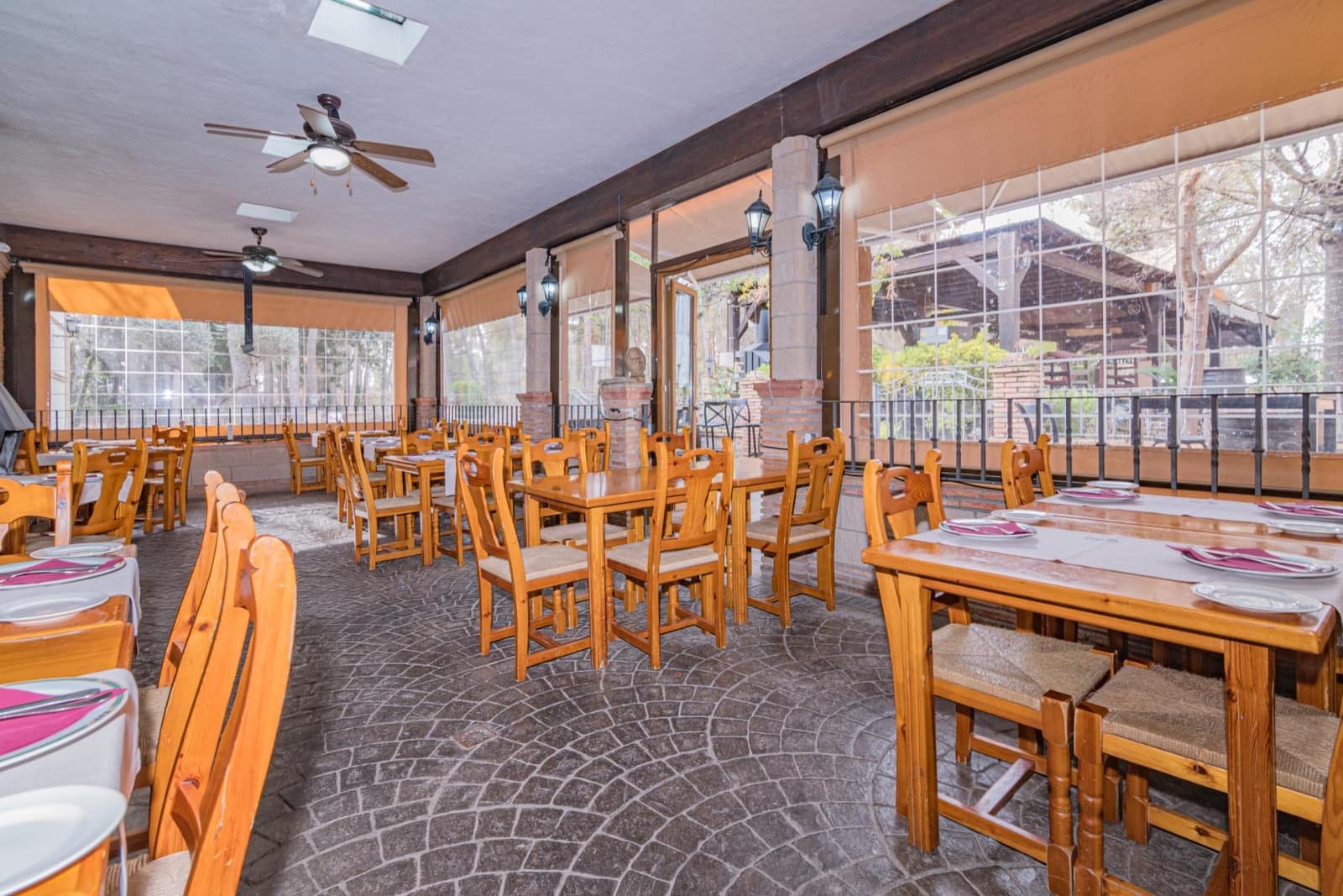 Virksomhed til salg i Atarfe med garage - € 975.000 (Ref: 8860793)