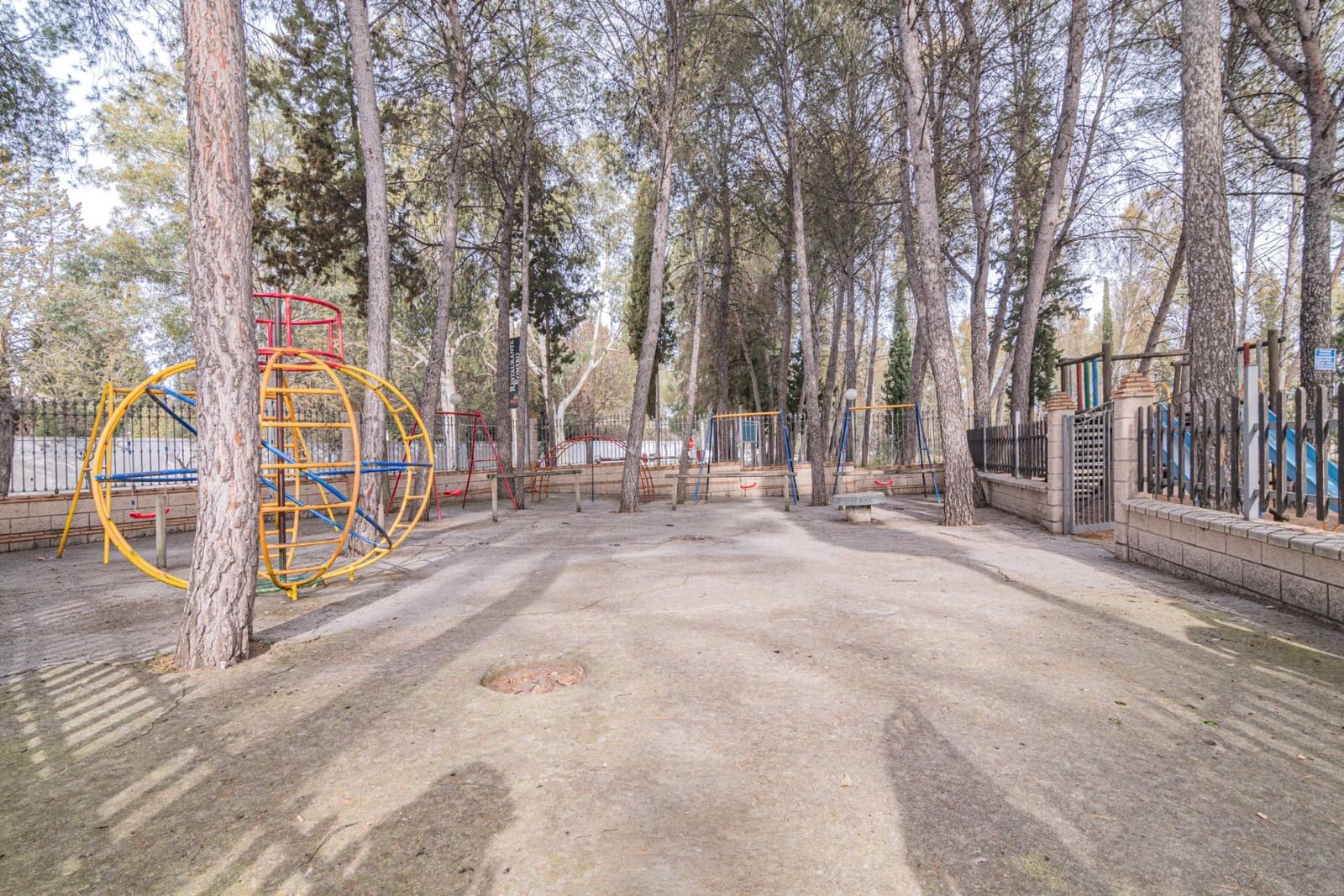 Virksomhed til salg i Atarfe med garage - € 975.000 (Ref: 8860793)