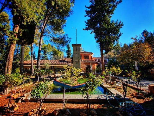 Azienda in vendita in Atarfe con garage - 975.000 € (Rif: 8860793)