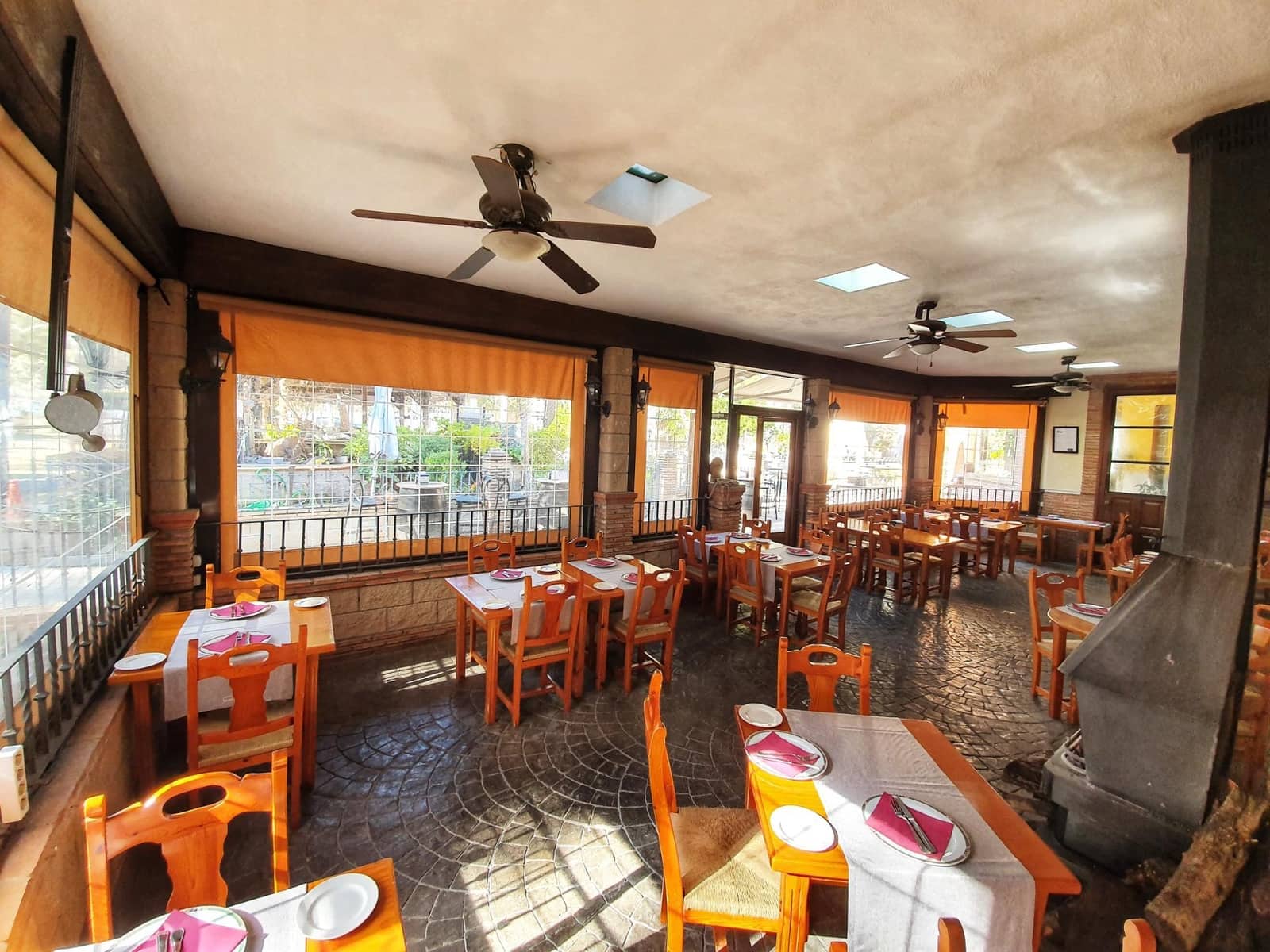 Azienda in vendita in Atarfe con garage - 975.000 € (Rif: 8860793)