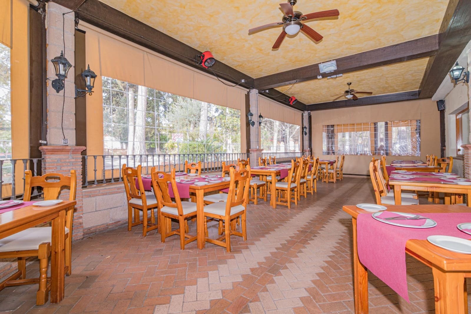 Azienda in vendita in Atarfe con garage - 975.000 € (Rif: 8860793)