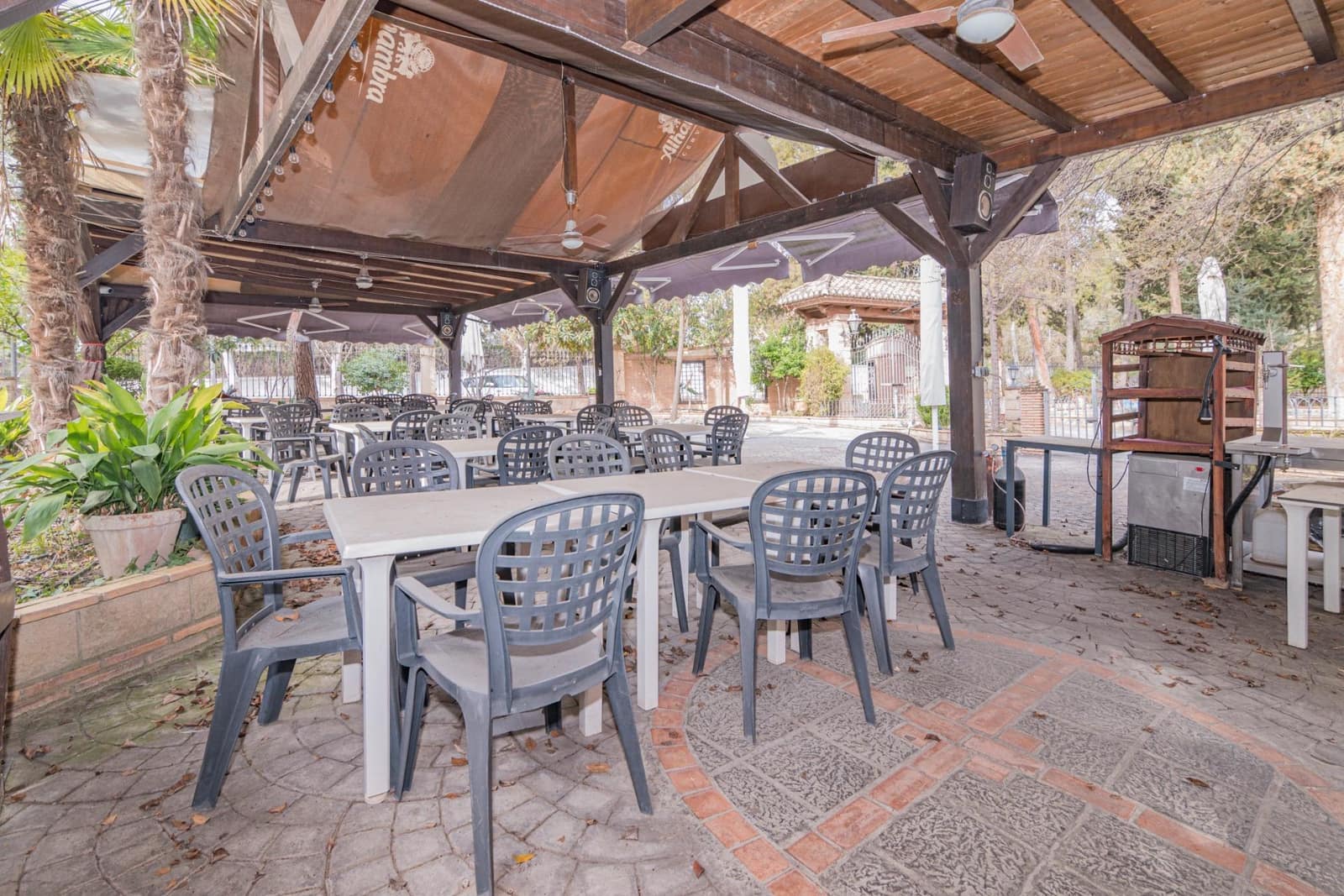 Azienda in vendita in Atarfe con garage - 975.000 € (Rif: 8860793)