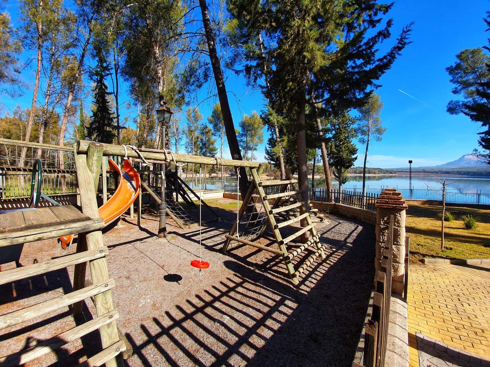 Azienda in vendita in Atarfe con garage - 975.000 € (Rif: 8860793)