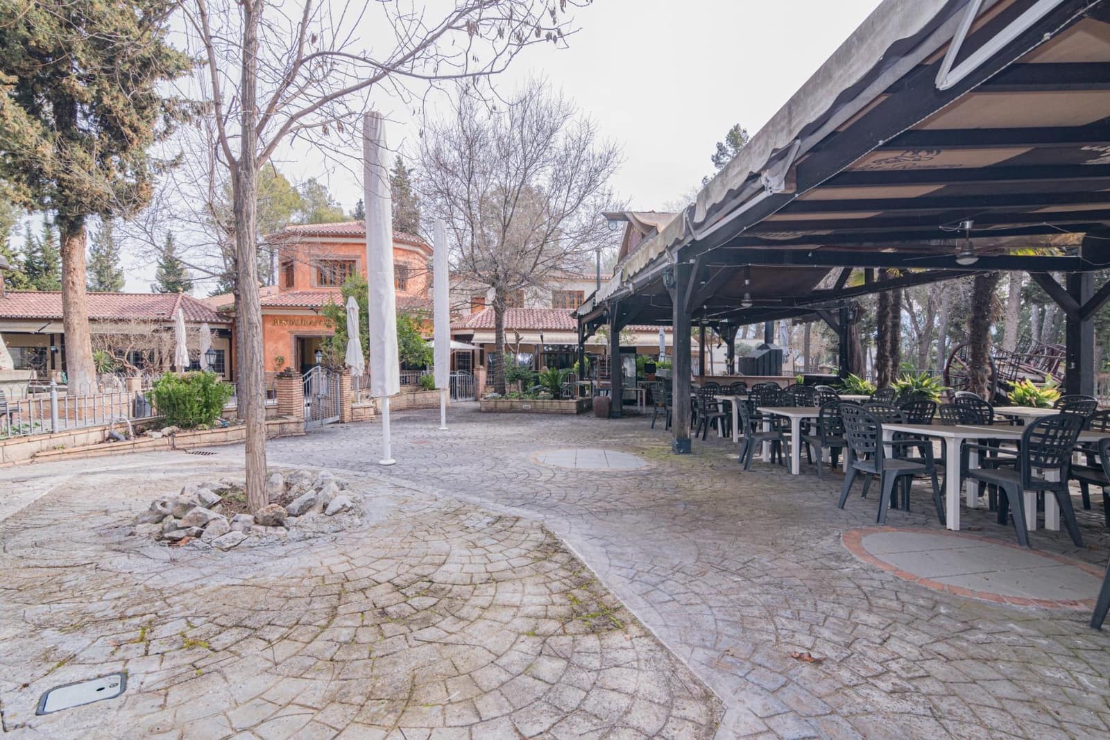 Azienda in vendita in Atarfe con garage - 975.000 € (Rif: 8860793)