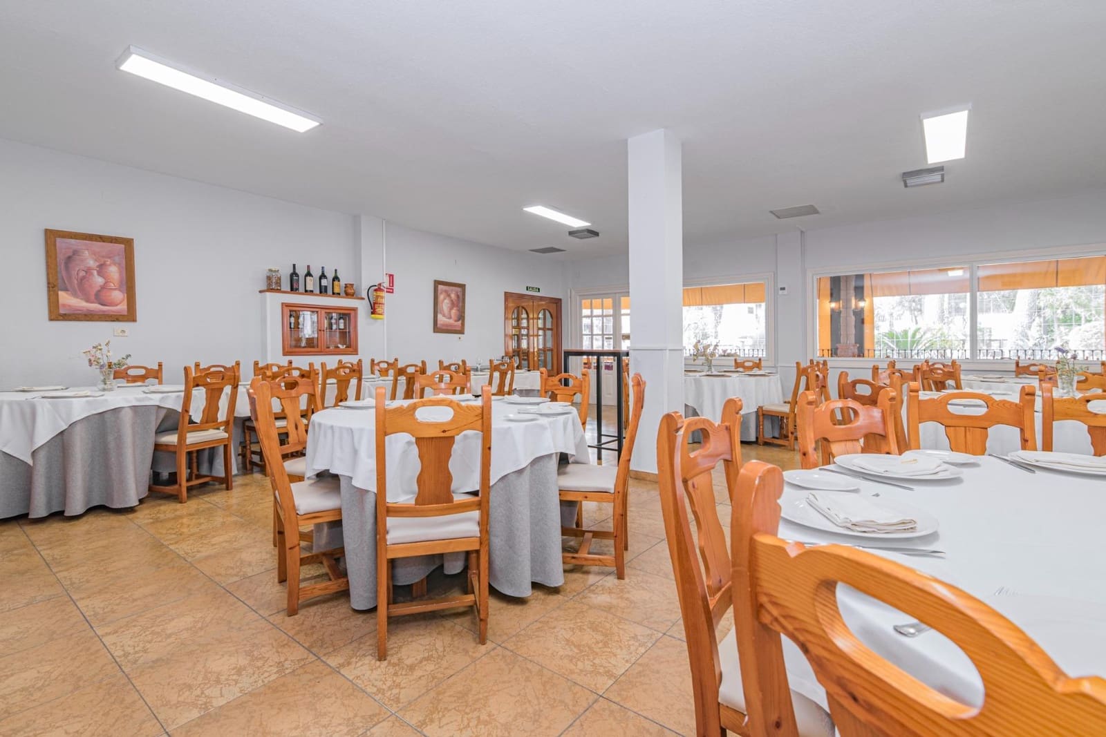 Bedrift til salgs i Atarfe med garasje - € 895 000 (Ref: 8860793)