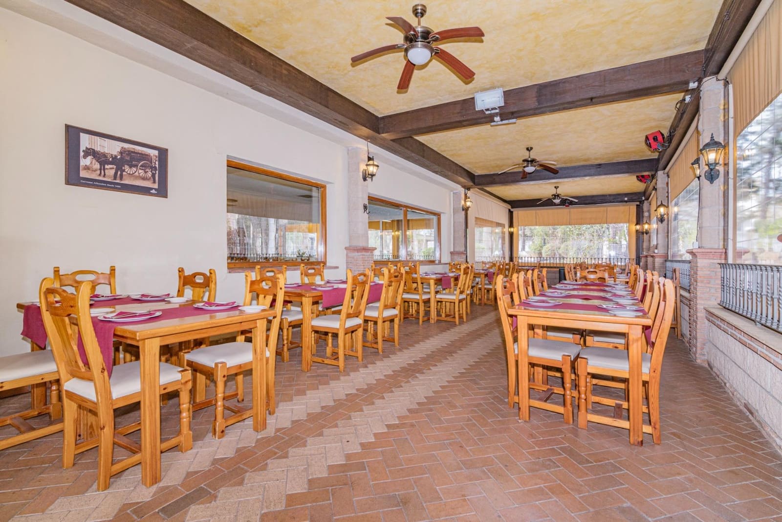 Bedrift til salgs i Atarfe med garasje - € 895 000 (Ref: 8860793)