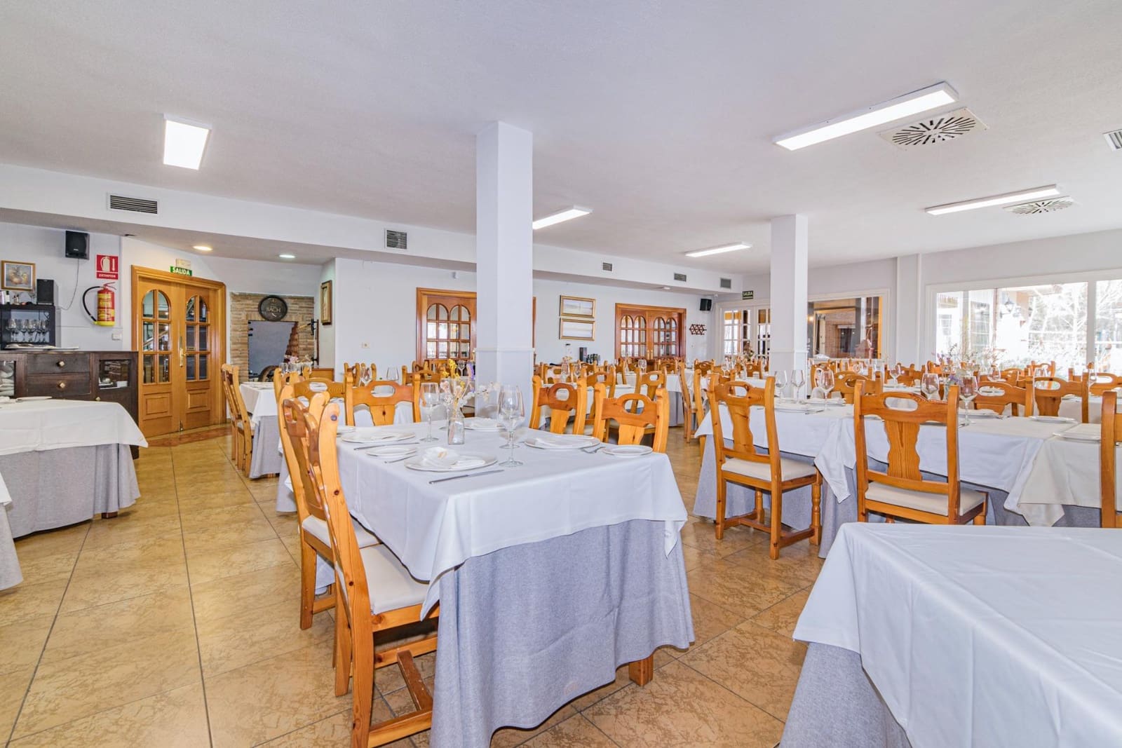 Bedrift til salgs i Atarfe med garasje - € 895 000 (Ref: 8860793)