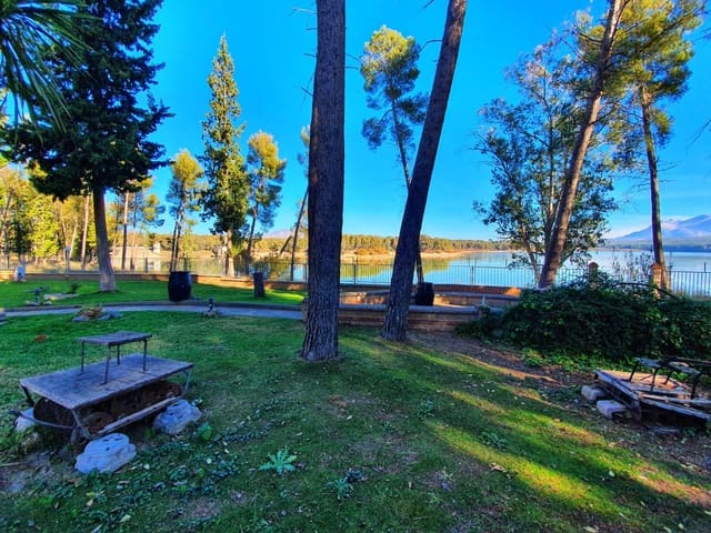 Virksomhed til salg i Atarfe med garage - € 895.000 (Ref: 8860793)
