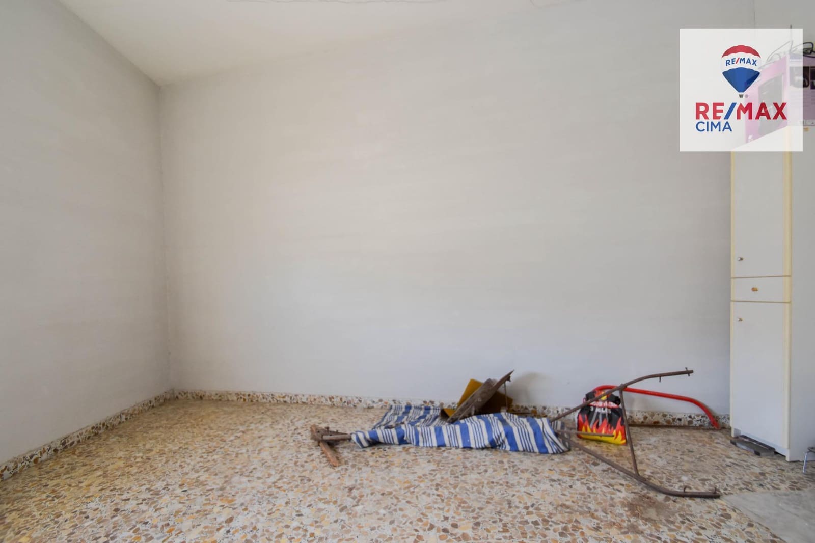 6 Zimmer Villa zu verkaufen in Cullar Vega mit Garage - 270.000 € (Ref: 8867342)