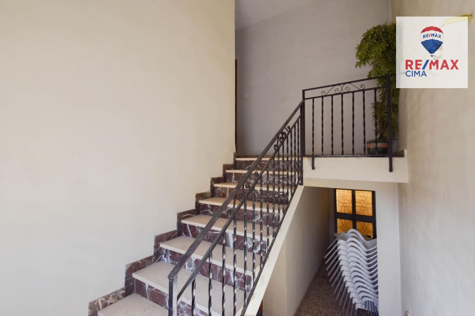 6 Zimmer Villa zu verkaufen in Cullar Vega mit Garage - 270.000 € (Ref: 8867342)