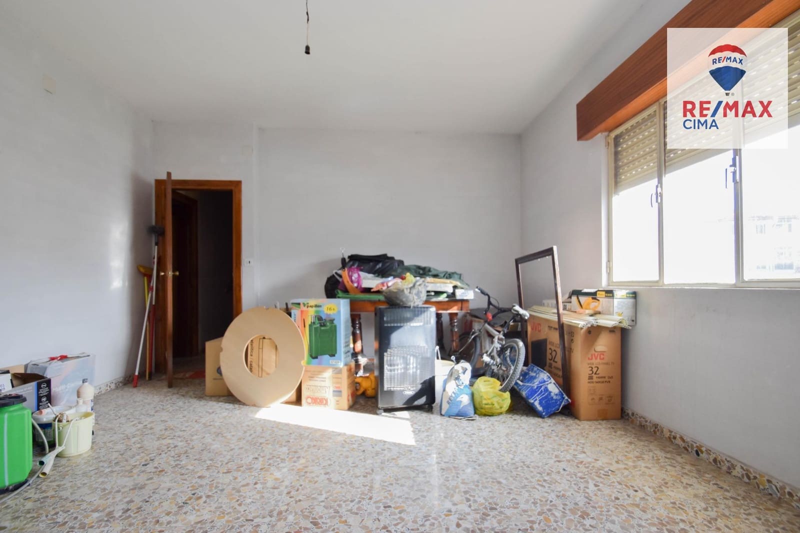 6 Zimmer Villa zu verkaufen in Cullar Vega mit Garage - 270.000 € (Ref: 8867342)