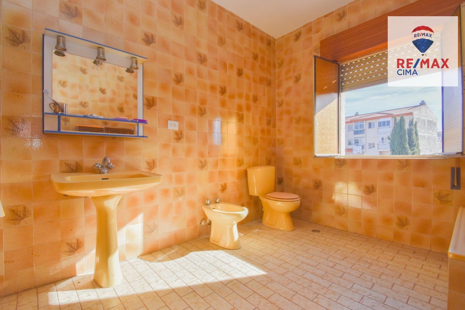 6 Zimmer Villa zu verkaufen in Cullar Vega mit Garage - 270.000 € (Ref: 8867342)