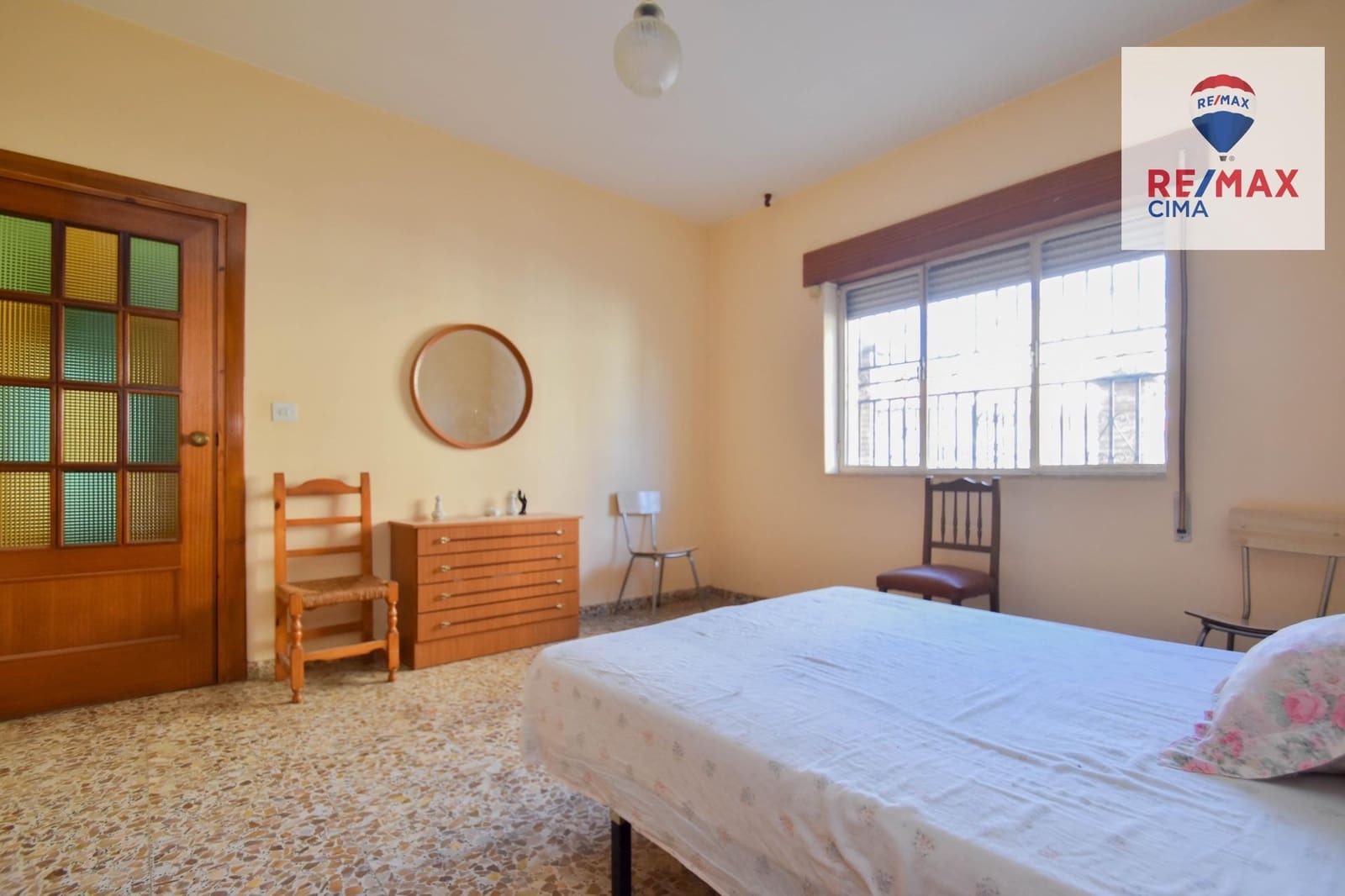 6 Zimmer Villa zu verkaufen in Cullar Vega mit Garage - 270.000 € (Ref: 8867342)