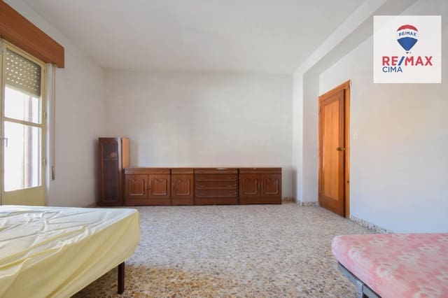 6 Zimmer Villa zu verkaufen in Cúllar Vega mit Garage - 270.000 € (Ref: 8867342)