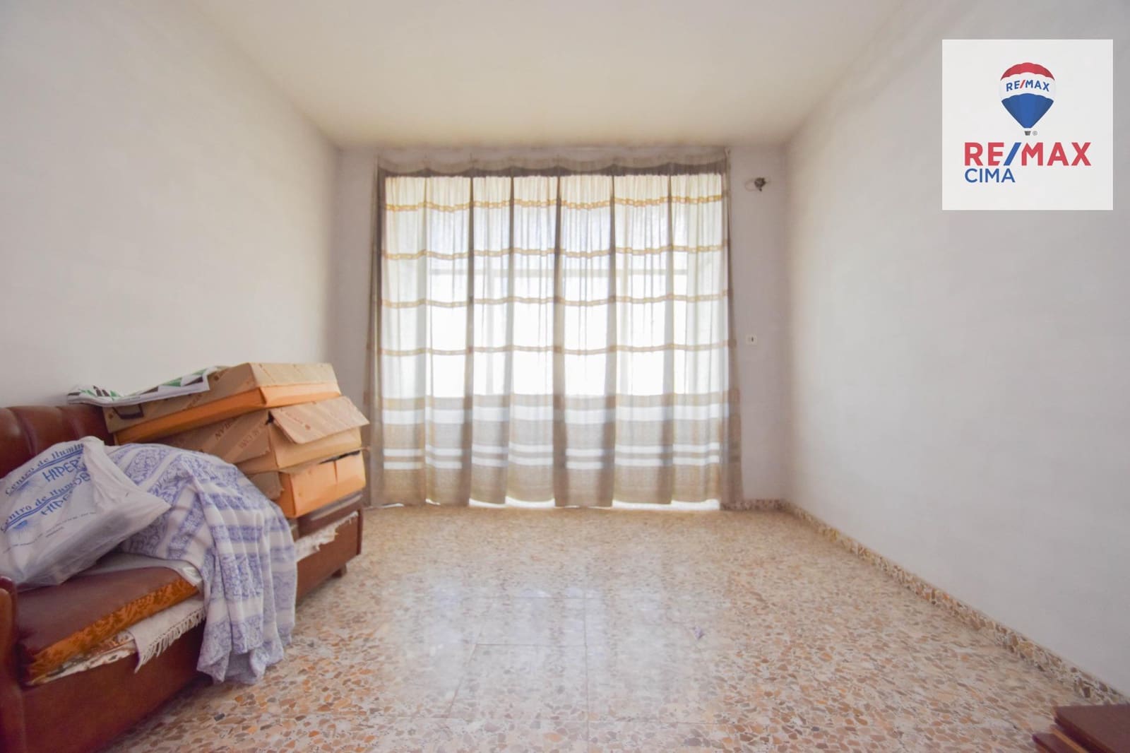 6 Zimmer Villa zu verkaufen in Cullar Vega mit Garage - 270.000 € (Ref: 8867342)