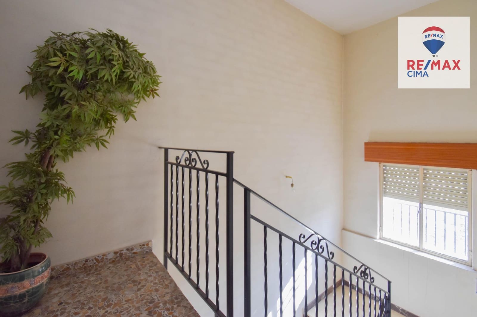 6 Zimmer Villa zu verkaufen in Cullar Vega mit Garage - 270.000 € (Ref: 8867342)