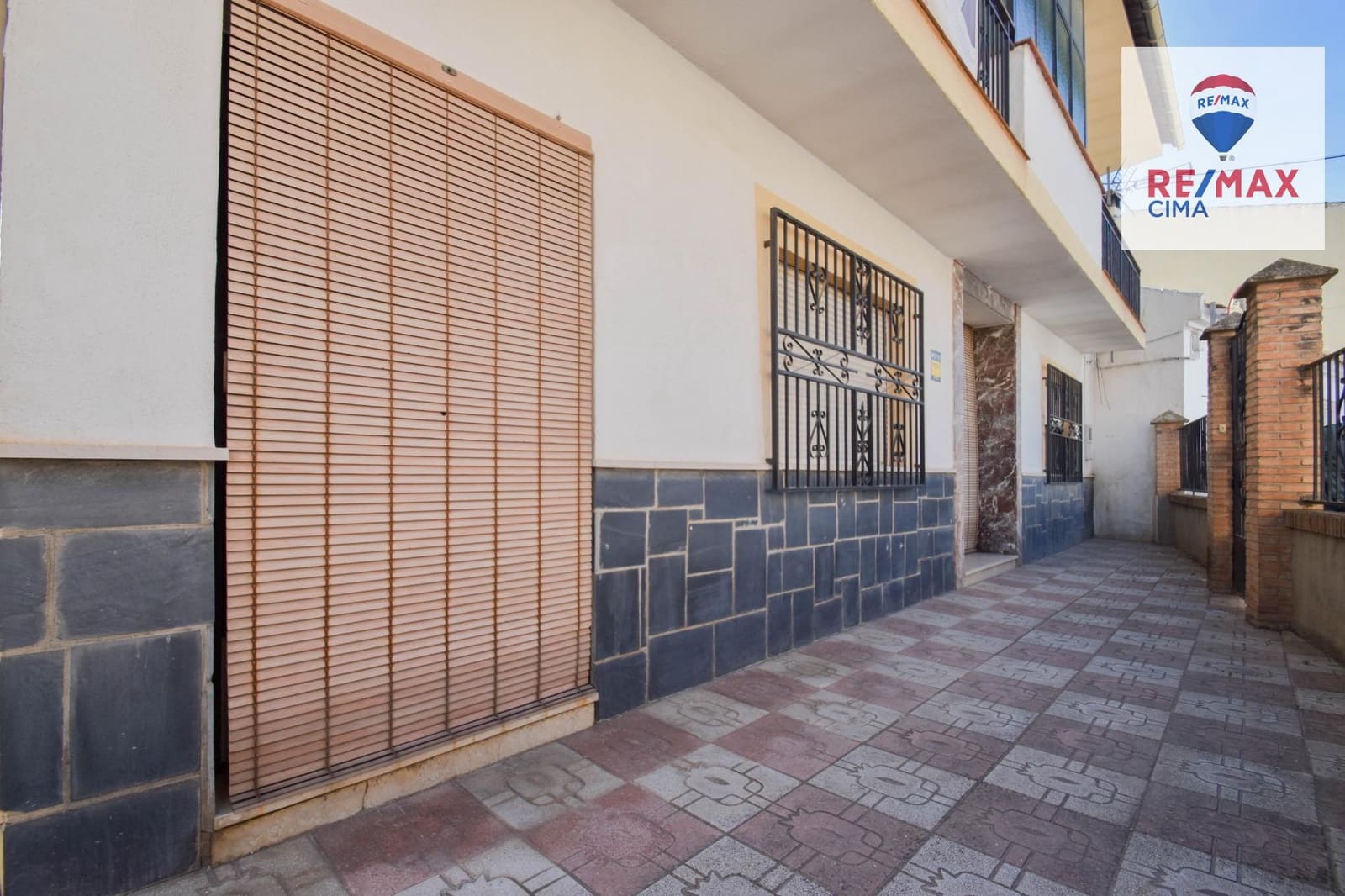 6 Zimmer Villa zu verkaufen in Cullar Vega mit Garage - 270.000 € (Ref: 8867342)