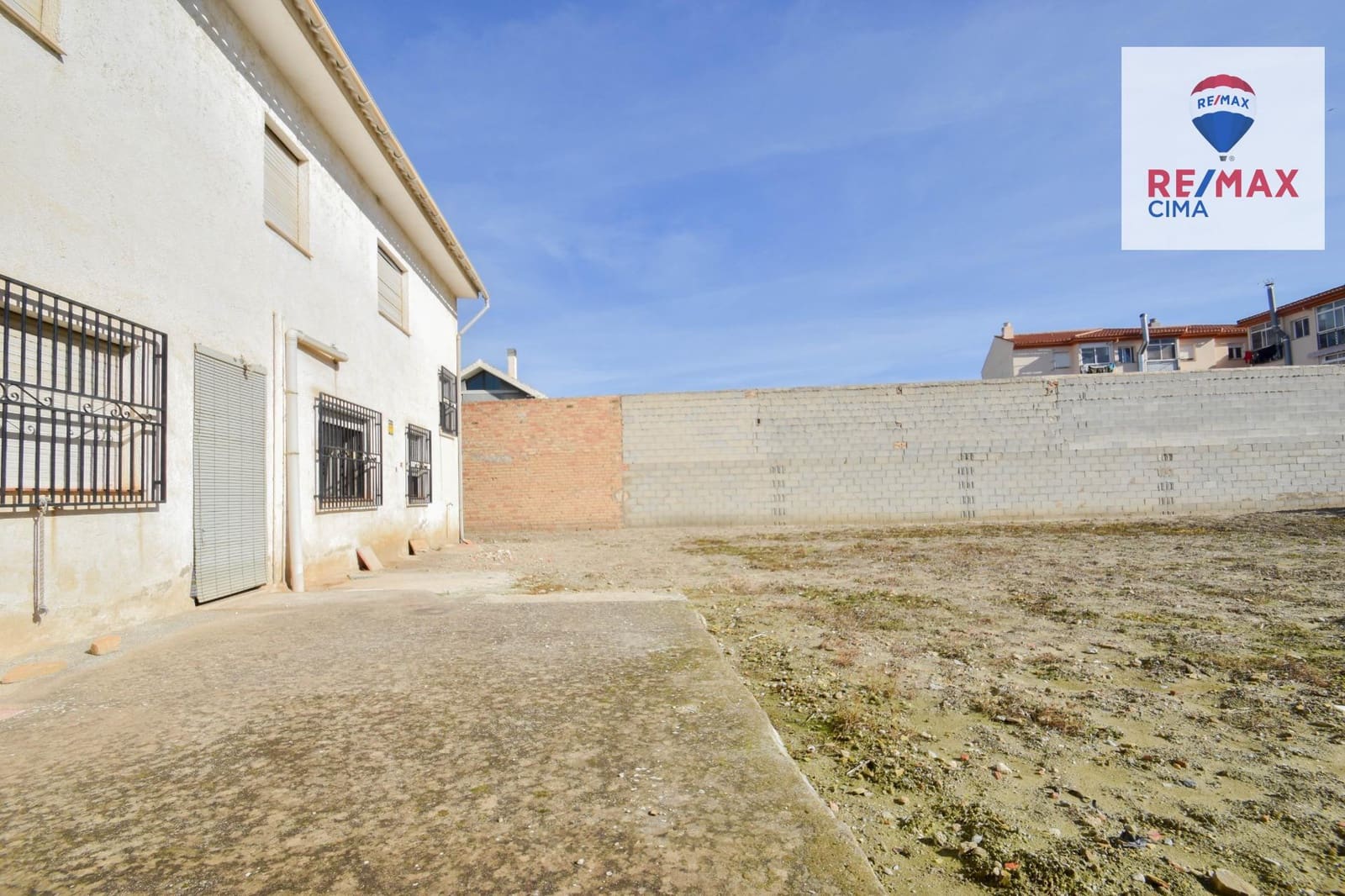 6 Zimmer Villa zu verkaufen in Cullar Vega mit Garage - 270.000 € (Ref: 8867342)