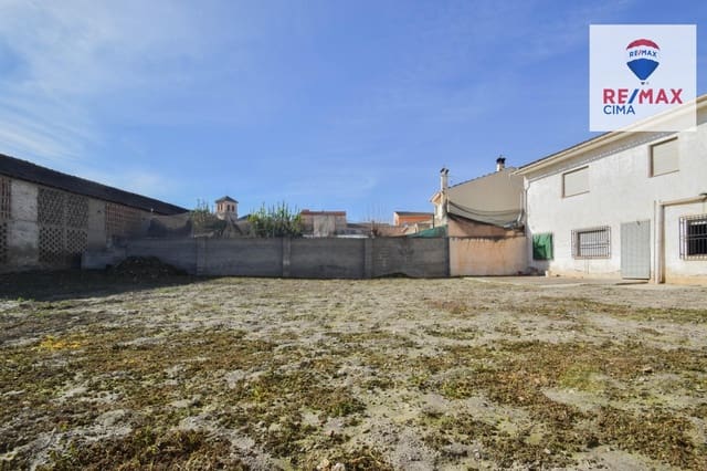 6 Zimmer Villa zu verkaufen in Cúllar Vega mit Garage - 270.000 € (Ref: 8867342)