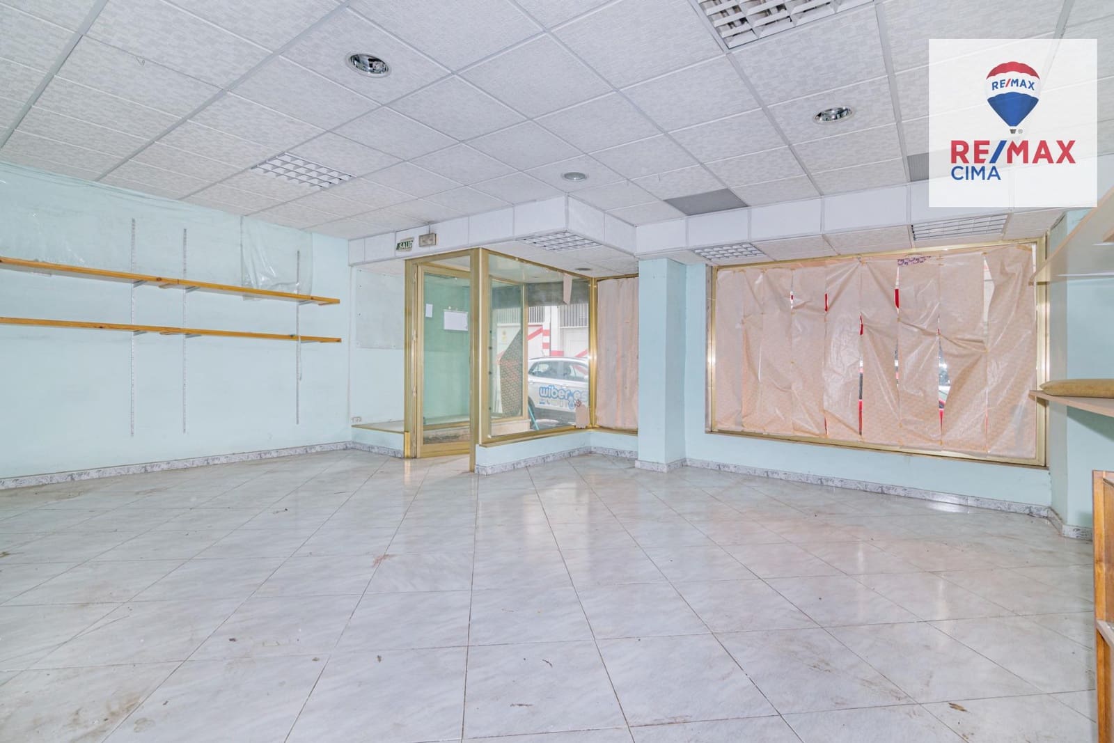 Kommersiell till salu i Granada stad - 210 000 € (Ref: 8869597)