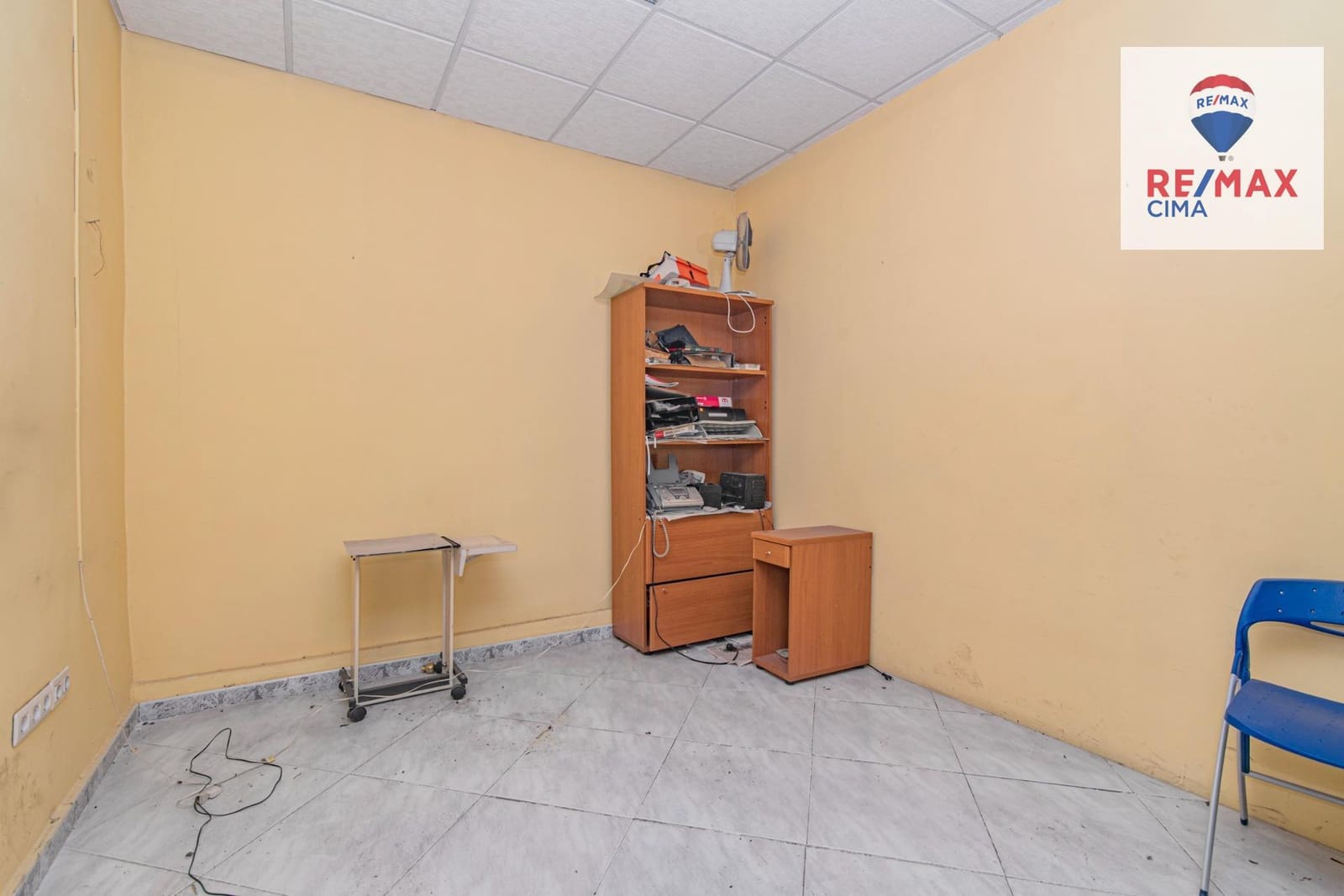 Kommersiell till salu i Granada stad - 210 000 € (Ref: 8869597)