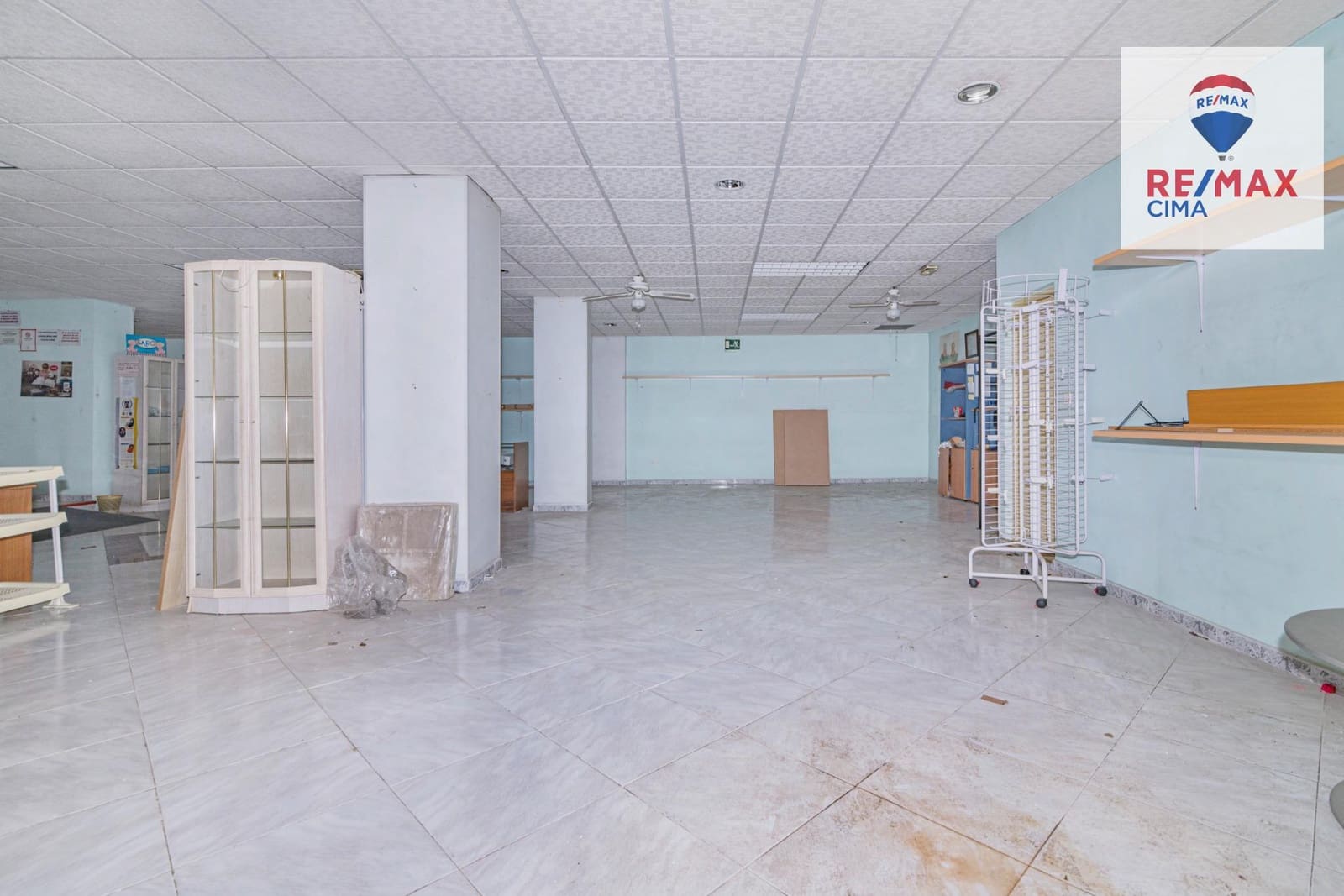 Kommersiell till salu i Granada stad - 210 000 € (Ref: 8869597)