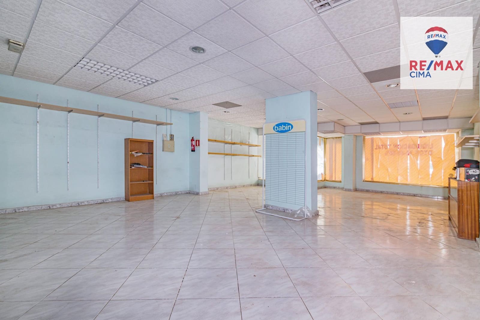 Kommersiell till salu i Granada stad - 210 000 € (Ref: 8869597)