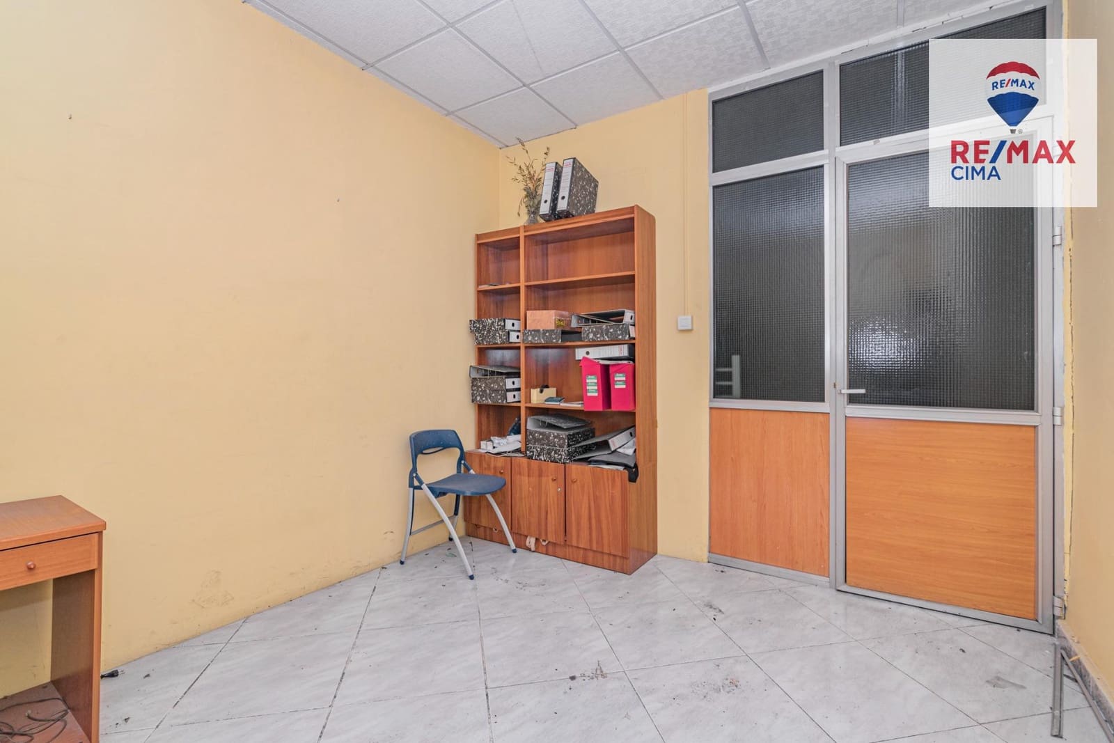 Kommersiell till salu i Granada stad - 210 000 € (Ref: 8869597)