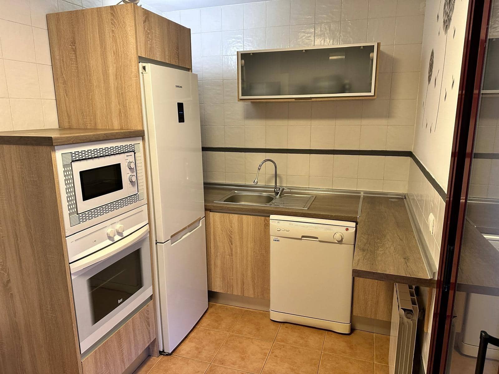 2 soveværelse Lejlighed til leje i Armilla med garage - € 970 (Ref: 8869598)