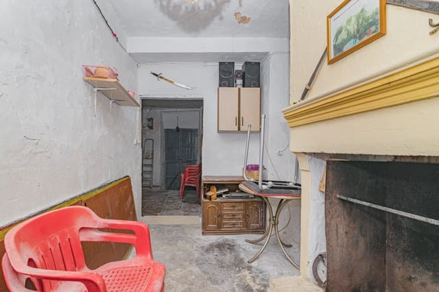 3 slaapkamer Huis te koop in Campillo de Arenas - € 29.900 (Ref: 8881572)