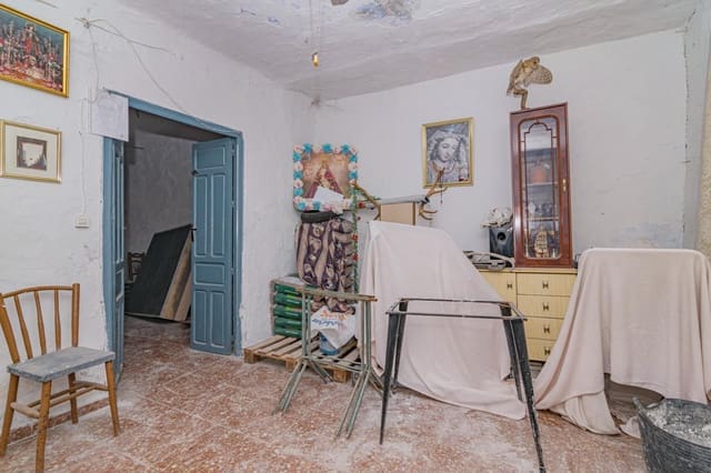 3 slaapkamer Huis te koop in Campillo de Arenas - € 29.900 (Ref: 8881572)