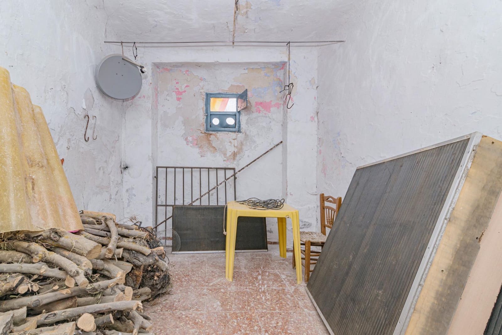 3 slaapkamer Huis te koop in Campillo de Arenas - € 29.900 (Ref: 8881572)