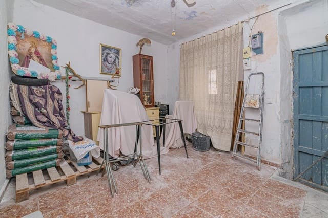 3 slaapkamer Huis te koop in Campillo de Arenas - € 29.900 (Ref: 8881572)