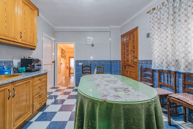 4 slaapkamer Huis te koop in Campillo de Arenas - € 62.900 (Ref: 8881573)