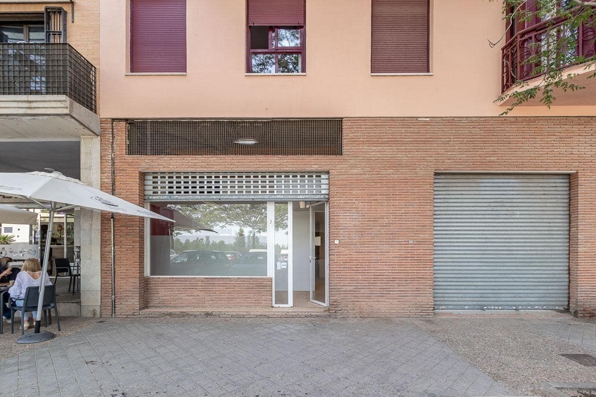 Erhverv til leje i Granada by - € 2.700 (Ref: 8893078)